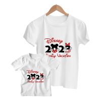 Disneyland Mickey and Friends T-shirt 2023 Family Vacation Fashion Casual Clothes For Women Disney Kawaii Harajuku Girls T Shirt