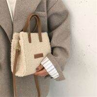 【jw】♠  2022 Shoulder Lamb Wool Warm Soft Ins Cross-body Preppy