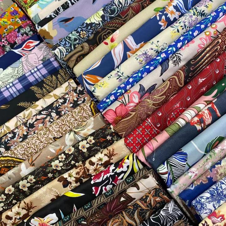 batik-sarong-พร้อมส่ง-ผ้าถุงลายไทย-เย็บสำเร็จ-ผ้าถุงลายไทย-กว้าง-2-เมตร-ผ้าถุงสำเร็จ-ผ้านิ่ม-ไม่ลื่น-ซับน้ำดี-สีไม่ตก