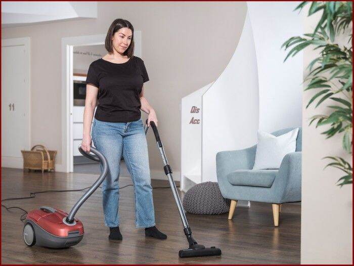 NILFISK Bravo Vacuum Cleaner Penghisap Debu HEPA Filter 700 Watt