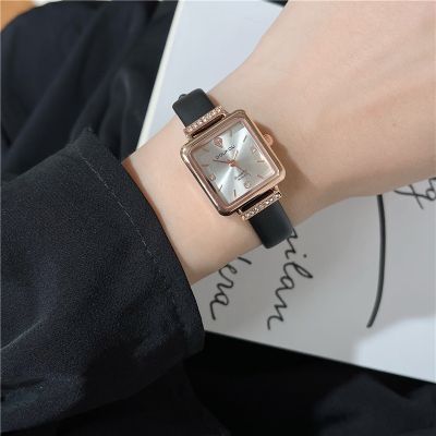 【Hot Sale】 High-value square watch womens ins minority light luxury diamond-encrusted fashion high-end sense belt temperament retro waterproof