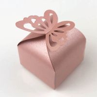 【hot】 50pcs Hollow Design Wedding Favor Boxes Chocolate Baby Shower Birthday Decoration