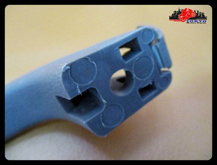 isuzu-tfr-short-hunging-handle-set-dark-grey-1-pc-มือโหนในเก๋ง-มือโหนหลังคา-มือโหน-สีเทาเข้ม-ตัวสั้น-สินค้าคุณภาพดี