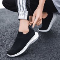 lace-free soft bottom mens running shoes 0 luxury sneakers high quality big boots red sports seasonal whats pretty news ydx3