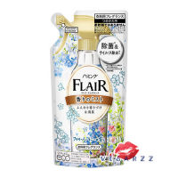 (Refill ถุงสีฟ้า กลิ่น Flower &amp; Harmony) Kao Flair Fragrance Styling Mist 240mL สเปรย์ฉีดผ้าเรียบ ลดรอยยับ แค่ฉีดที่เสื้อผ้าแล้วดึง ผ้าก็จะเรียบเนียนไม่ง้อเตารีด