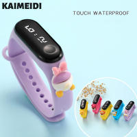 KAIMEIDI นาฬิกา Jam Tangan Elektronik LED สำหรับเด็ก,นาฬิกากีฬาตุ๊กตาน่ารักการ์ตูนเรืองแสงกันน้ำชายและหญิงนักเรียนชั้นประถมศึกษาและมัธยมศึกษา