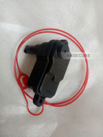 การใช้ Flap ประตูล็อค Actuator สำหรับ Audi A1 A3 A6 C7 A7 Q7 4L0 862 153 D