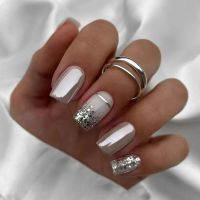 24pcs Short Square False Nails Hot Sweet Fashion Silver Glitter design Fake Nails Press On Nails Full Cover Nail Tips Detachable fenguhan