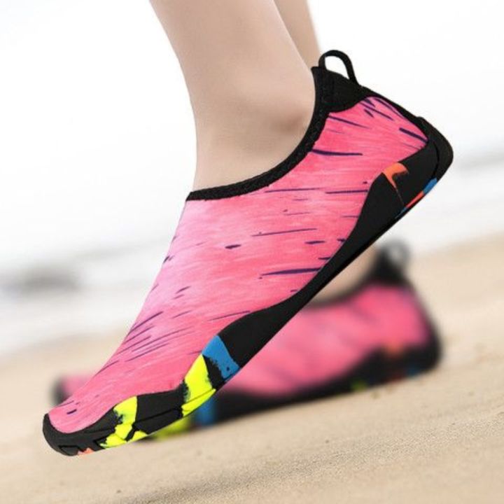 hot-sale-new-beach-swimming-shoes-womens-barefoot-skin-fitting-soft-adult-wading-breathable-male-upstream-snorkeling