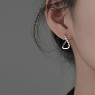 【YF】☃  2022 New Korean Color Hoop Earrings for Trend Irregular Dislocation Ear Studs Earring Jewelry