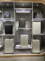 Rimowa , กระเป๋า rimowa, สไตล์กล่องเช็คหรูหรา, สไตล์กล่องเดินทางสุดหรู, สไตล์ carying Case หรูหรา, ขนาดห้องโดยสาร, ขนาดกระเป๋าขนาดใหญ่พิเศษ, จำเป็นสำหรับการเดินทางเพื่อธุรกิจ, รับประกันตลอดอายุการใช้งาน