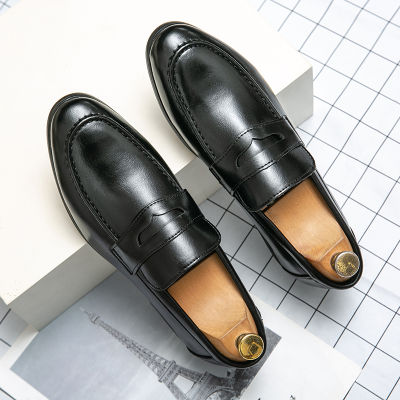 รองเท้าโลฟเฟอร์สำหรับผู้ชาย,สีทึบเดรสลำลองสีดำหนังหัวมนสำหรับงานเลี้ยงรองเท้าสลิปออนงานแต่งงาน
