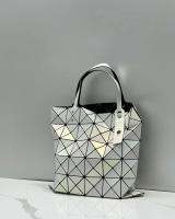 ของแท้ 100% ISSEY MIYAKE Fritillary bucket Bag 6 grid womens handbag Geometric lattice shopping bag brand leisure bag Tote Bag 34CM