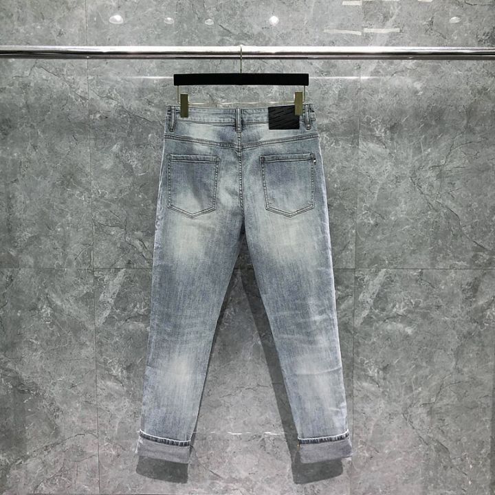tb-thom-กางเกงยีนส์ผู้ชาย-ยีนส์แฟชั่นเพรียวบางกางเกงยีนส์แต่งลายขาดๆผ้าฝ้ายบริสุทธิ์คุณภาพสูงมีรูสไตล์เกาหลี