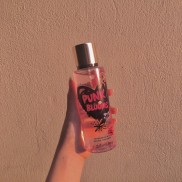 Body mist Punk Blooms mua 2 tang 1 Victoria s Secret chai chiết 30ml