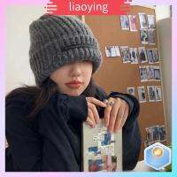 LIAOYING นุ่มนุ่มๆ หมวกถักนิตติ้ง ลำลองแบบสบายๆ สีทึบทึบ หมวกขนสัตว์ฝากระโปรง ของใหม่ ฤดูหนาวที่อบอุ่น หมวกใส่เล่น ผู้หญิงผู้ชาย