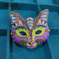 SKEDS Fashion Vintage Women Exaggeration Enamel Painting Cat Head Crystal Brooch High Quality Animal Classic Brooches Pins Gift