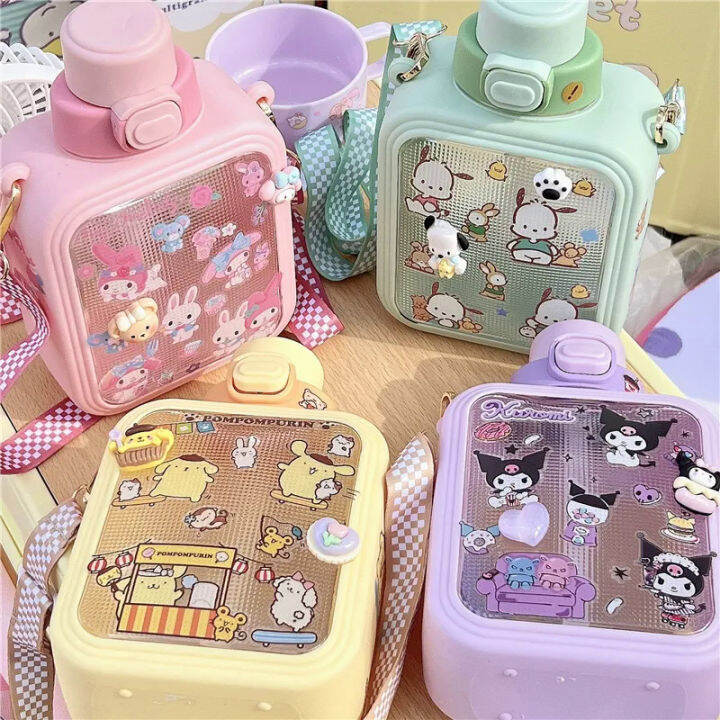 sanrio-kawaii-kuromi-my-melody-pochacco-กีฬากลางแจ้ง-sippy-ถ้วยอะนิเมะ-sanrio-สาวหัวใจน่ารักฟาง-snap-หมวกถ้วยน้ำ-crossbody