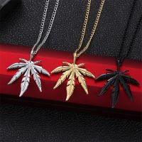 2023 Fashion Creative Titanium Steel Maple Leaf Mens Pendant Necklace Plant Hemp Leaf Shiny Chain Hip Hop Rock Jewelry Gift