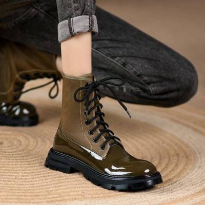 รองเท้าบู๊ทมาร์ตินลูกไม้ขึ้นเกาหลีฤดูใบไม้ร่วง Ins รองเท้าแฟชั่นสูงด้านบนสุภาพสตรีรองเท้าข้อเท้าหนา Soled