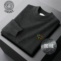 ▶พร้อมสต็อก◀Original Versaces Casual Men S Cashmere เสื้อกันหนาว O-Neck Slim Fit เสื้อถักฤดูใบไม้ร่วงฤดูหนาว Mens เสื้อกันหนาวนุ่มหนาอบอุ่นคุณภาพสูง Pullovers