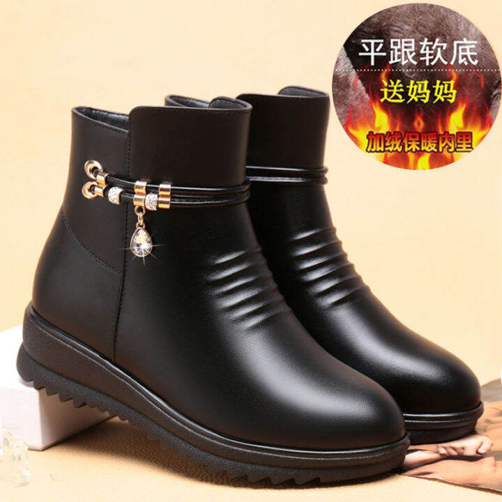รองเท้าผ้าฝ้ายผู้หญิงฤดูหนาวพื้นเรียบ-sepatu-boot-pendek-กำมะหยี่รองเท้าผู้หญิงบูททำจากฝ้ายวัยกลางคนและผู้สูงอายุ