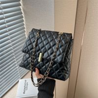 [COD] High-end bag female ins niche 2023 new style this years popular foreign explosive diamond chain messenger