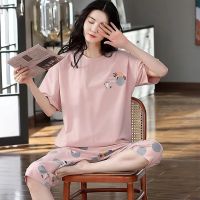 {Pajama queen} ชุดนอนผู้หญิงขนาดใหญ่สำหรับฤดูร้อน5XL ชุดนอนคร็อปแพนท์แขนสั้น39ชุดสูทลำลองทรงหลวมใส่สบายสำหรับฤดูใบไม้ผลิและฤดูใบไม้ร่วง