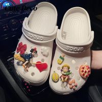 【 Cute Deco การ์ตูนแม่มดน่ารัก (1 แบบ) โบว์สีแดง / แม่มดตัวน้อย / ข้าวโพดสาว Charm ปุ่ม Crocs / Jibbitz น่ารัก Croc รองเท้า DIY / วัสดุเรซินที่มีเสน่ห์ สําหรับ DIY