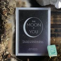 Then you will love Yes !!! The Moon + You: Your Guide to Finding Energy, Balance, and Healing with the Power of the Moon พร้อมส่ง