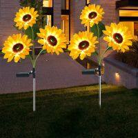 LED Solar Garden Light Outdoor 3 Heads Sunflower Street light Solar Garden Lighting for Lawn Porch Balcony Fence Light Decor