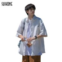 Suikone เสื้อเชิ้ตแขนสั้นแฟชั่นสไตล์ฮ่องกงใหม่สำหรับผู้ชายเสื้อแฟชั่นยอดนิยมสามารถสวมใส่ได้ทั้งชายและหญิง