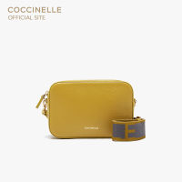 COCCINELLE TEBE POCHETTE 55I101 กระเป๋าสะพายผู้หญิง