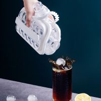 17 Balls Grid Foldable Ice Hockey Jug Home Travel Silicone Ice Tray Mold Refrigerator Frozen Water Bottle Kitchen Bar Tools Ice Maker Ice Cream Moulds