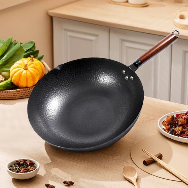 Handmade Iron Pot Frying Pan Wok Pan Uncoated Gas Stove Induction