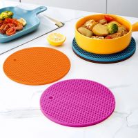 Heat Resistant Placemat Pads Silicone Heat Insulation Stand Silicone Mat Hot Pan Placemat for Honeycomb Countertop Mat