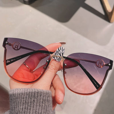 2022 New Fashion Brand Rimless Cat Eye Sunglasses For Women Vintage Alloy Gradient Elegant Sun Glasses Female Chic Shades Uv400