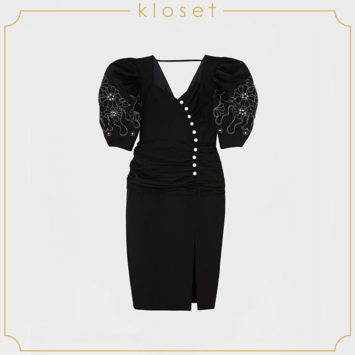 kloset-puff-sleeve-cotton-midi-dress-aw20-d016-เสื้อผ้าแฟชั่น-เสื้อผ้าผู้หญิง-เดรสแฟชั่น-เดรสผ้าพื้น-เดรสปักบริเวณแขน