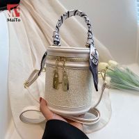 --nxkb238805▤❒  Maito this year popular female new niche design sequins bag bag brim joker oblique satchel bucket bag