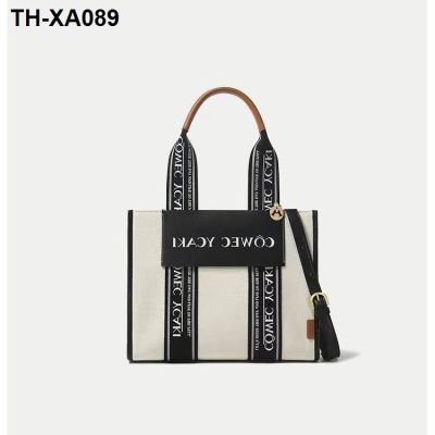 Female in the summer of 2022 new niche design bag large capacity senior inclined shoulder bag portable delicate canvas tote bags
