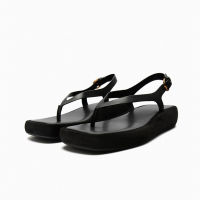 【Available】Spring New Womens Shoes Matsuke Sole Black Waterproof Platform Thick Bottom Flat Bottom Sandals Square Head Herringbone Flip Toe Slippers