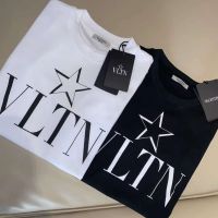 VLTN เสื้อหรูหรายุโรปและอเมริกา,เสื้อยืดชั้นนำ,LOGO Huruf ห้าแฉก Valentino,คู่รักที่ใส่ได้ทั้งชายและหญิง,สินค้าไฮเอนด์แขนสั้น,จำหน่ายทั่วโลก,Gratis Ongkir