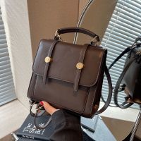 Uniqlo vogue of New fund of 2023 New Amy rabbit handbag 2023 han edition simple pure color restoring ancient ways is the original metal buckle portable small backpack