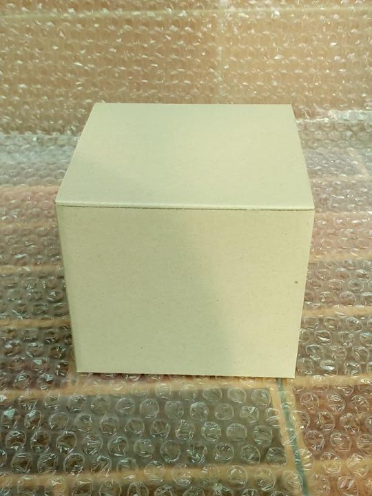 กล่องของขวัญ-แพค-2ใบ-ขนาด-10-5-x-10-5-x-10-5-ซม-กล่องลูกฟูก-กล่องกิ๊ฟช็อป-ผลิตโดย-box465