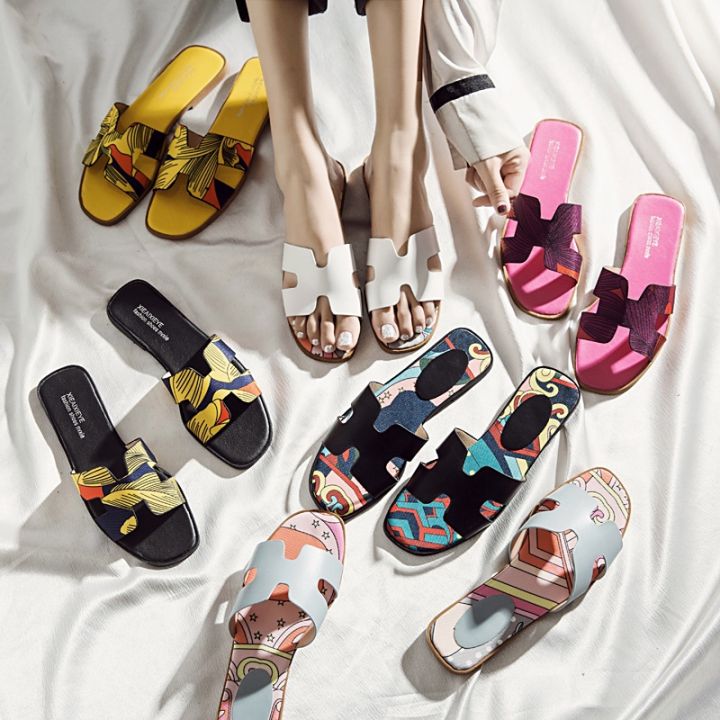 korean-fashion-slippers-cool-lip-flops