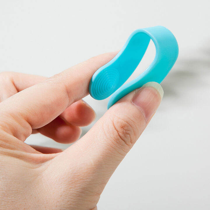 BK Portable Finger Joint Hand Massager Wearable Acupressure Massager