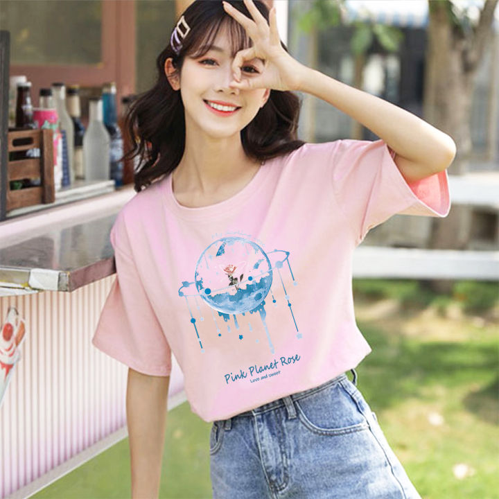 d426-เสื้อยืดแขนสั้นพร้อมส่ง-7สี-ลายการ์ตูน-ขายดีตามเทรนต์-ลายน่ารัก-สีสันสดใส่น่ารัก-ใส่ได้ทั้งหญิงและชาย