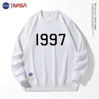 NASA แบรนด์ร่วมเสื้อสเวตเตอร์คอกลมผู้ชายฤดูใบไม้ผลิและฤดูใบไม้ร่วงหลวมแฟชั่นแบรนด์แฟชั่นลำลองพิมพ์ลายคู่กีฬาเสื้อตัวใน