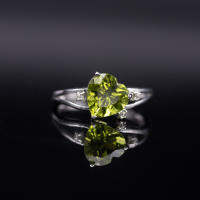 แหวนพลอยเพอริดอท (Peridot) หัวใจ ตัวเรือนเงินแท้ 92.5 % ชุบทองคำขาว ไซด์นิ้ว 53 หรือ เบอร์ 6.5 US