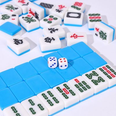 144pcs/set Mini Mahjongs Chinese Traditional Mahjongs Board Game Family Toys Exquisitely Carved Numbers And Chinese Characters